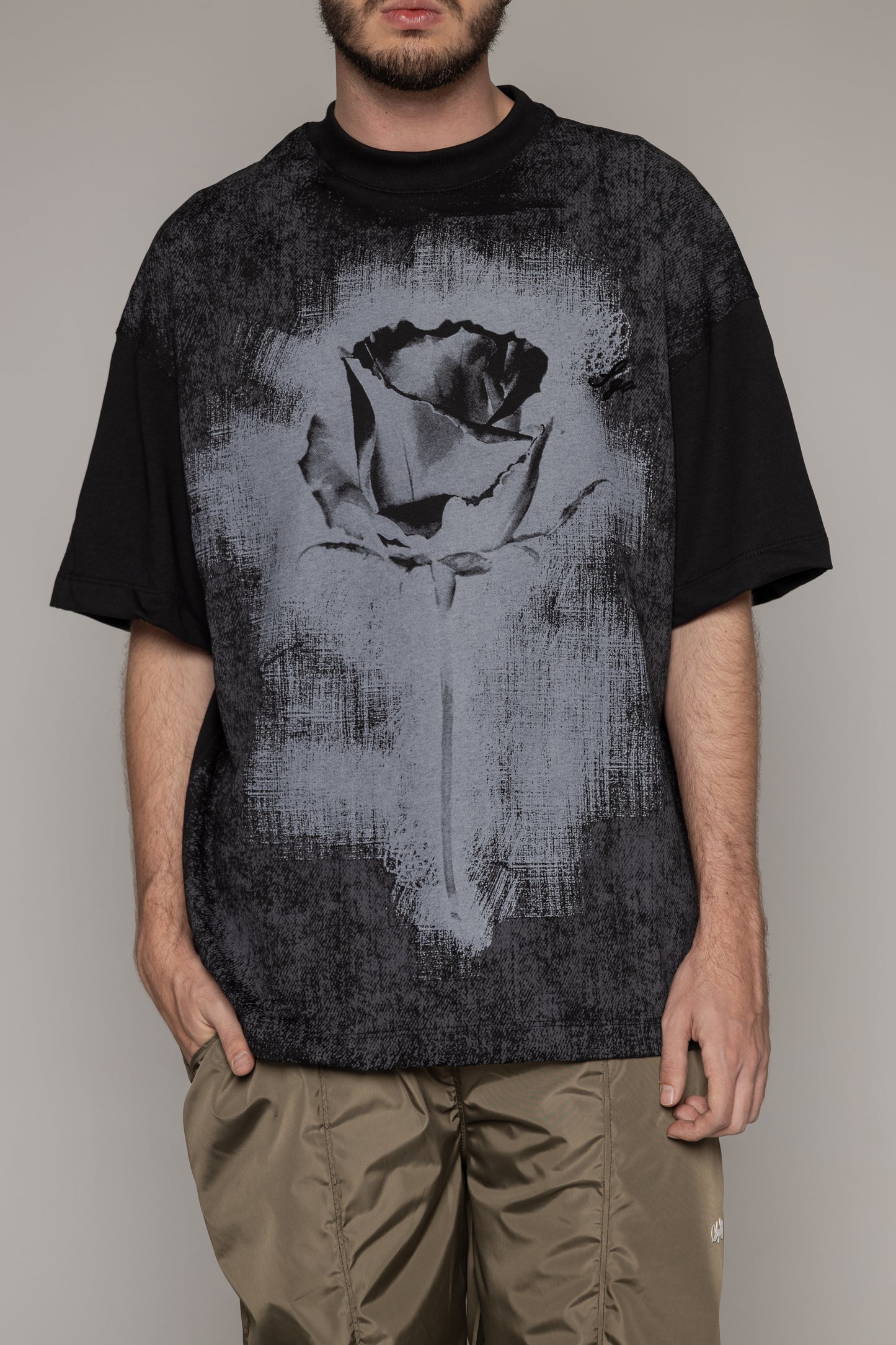 Oversized The Art Rose-Negra