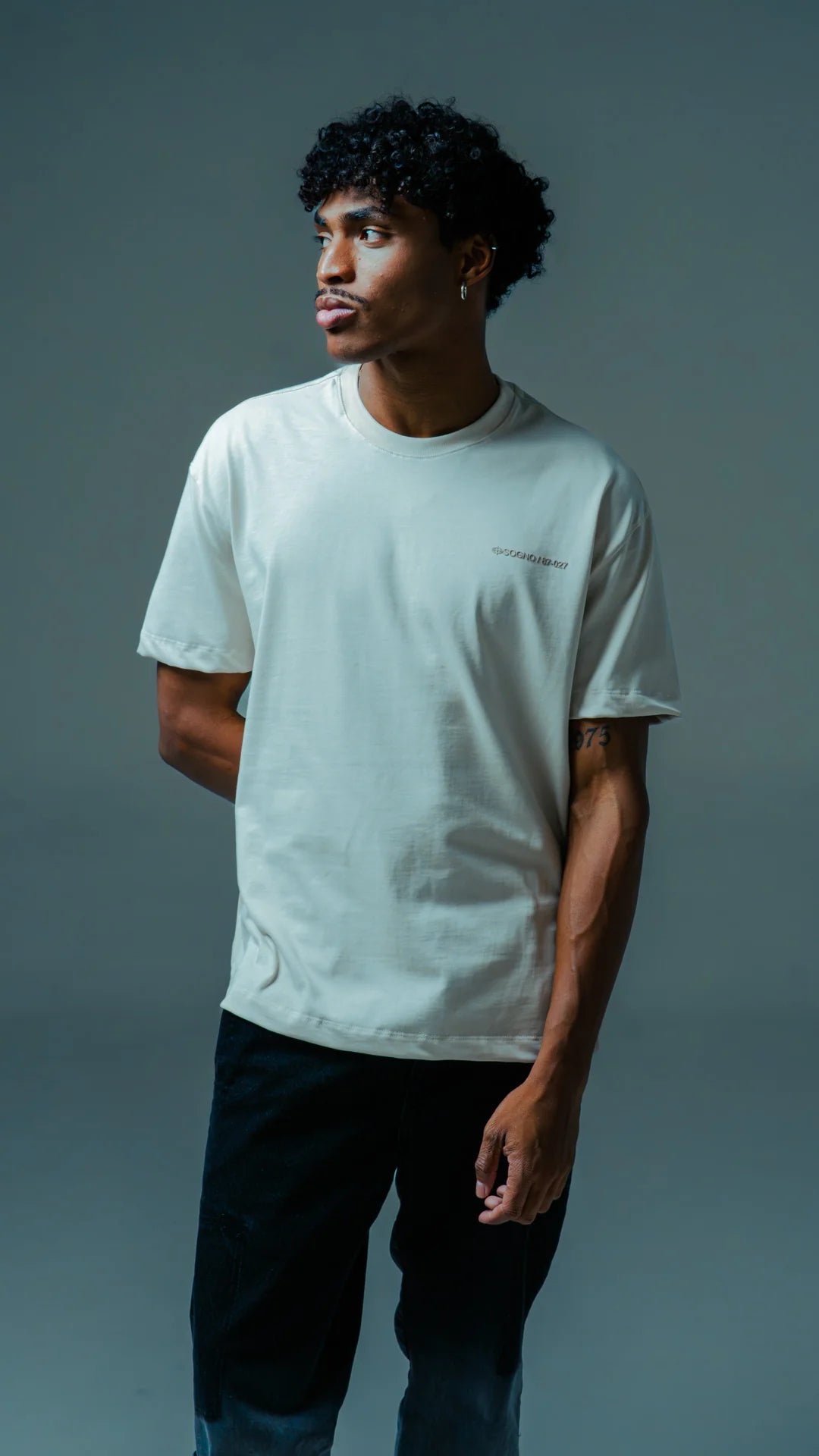 Camiseta Básica Regular-Arena