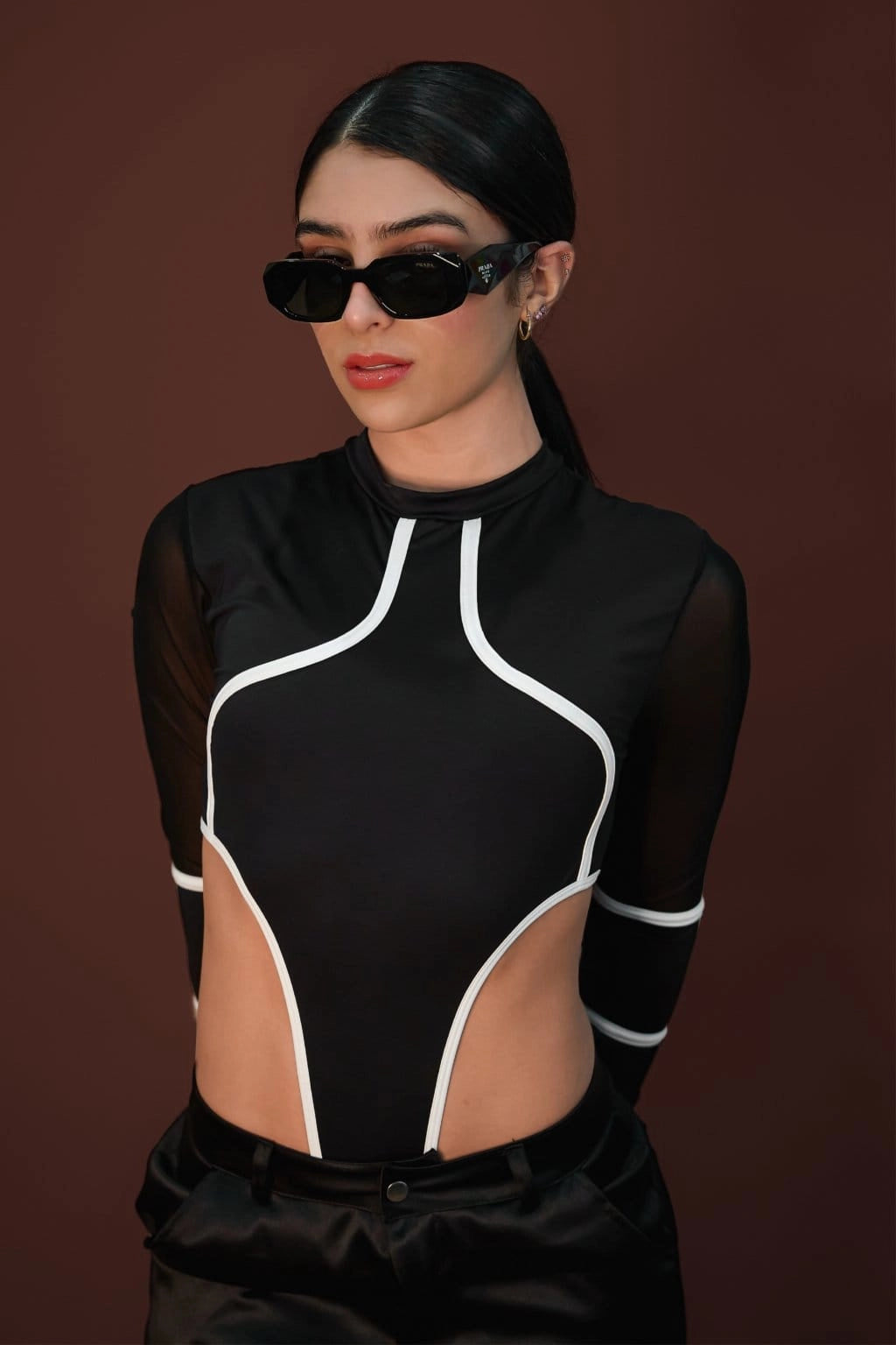 Body AURA Sesgos Blanco Con Negro