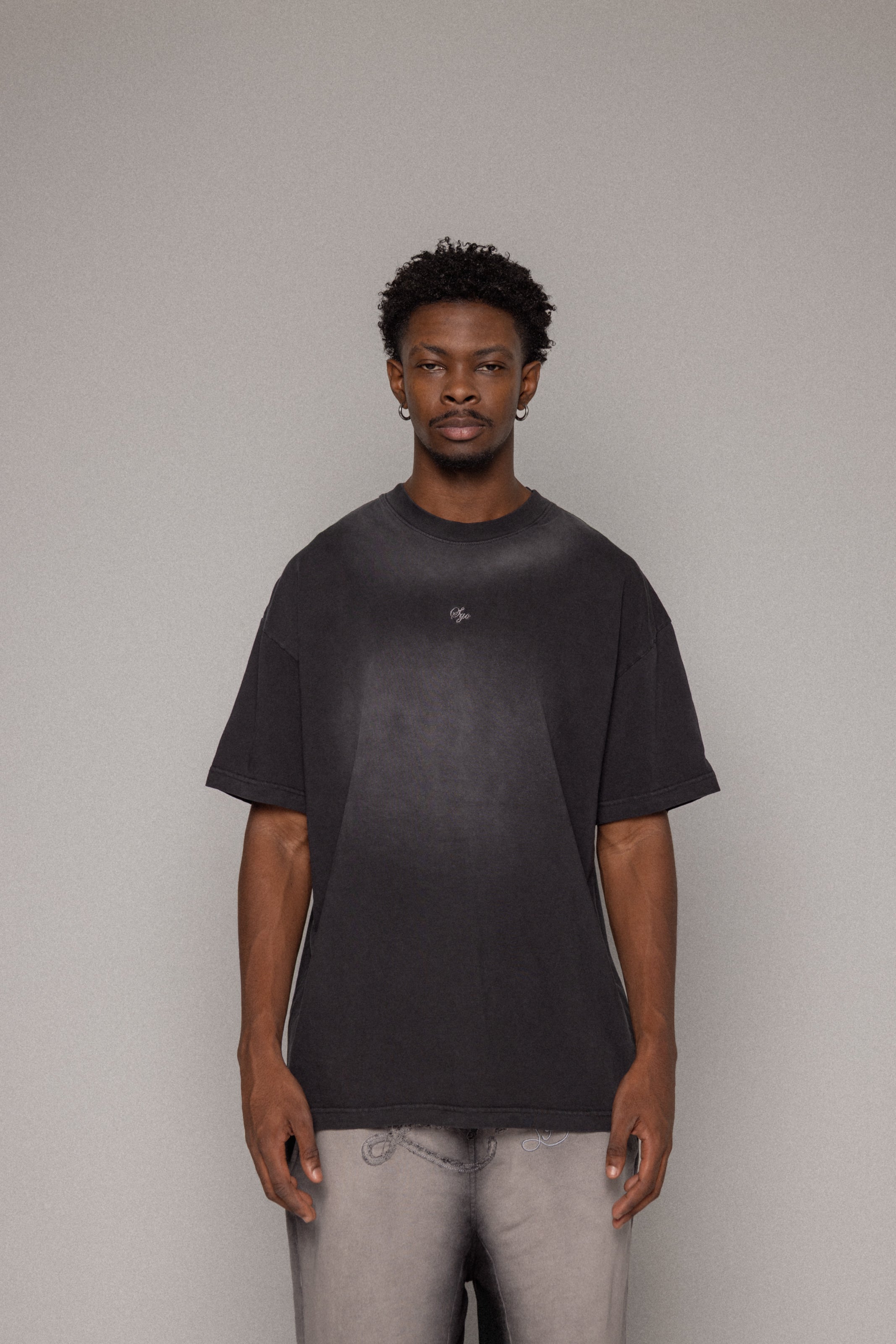 Oversized The Win Stone-Negro