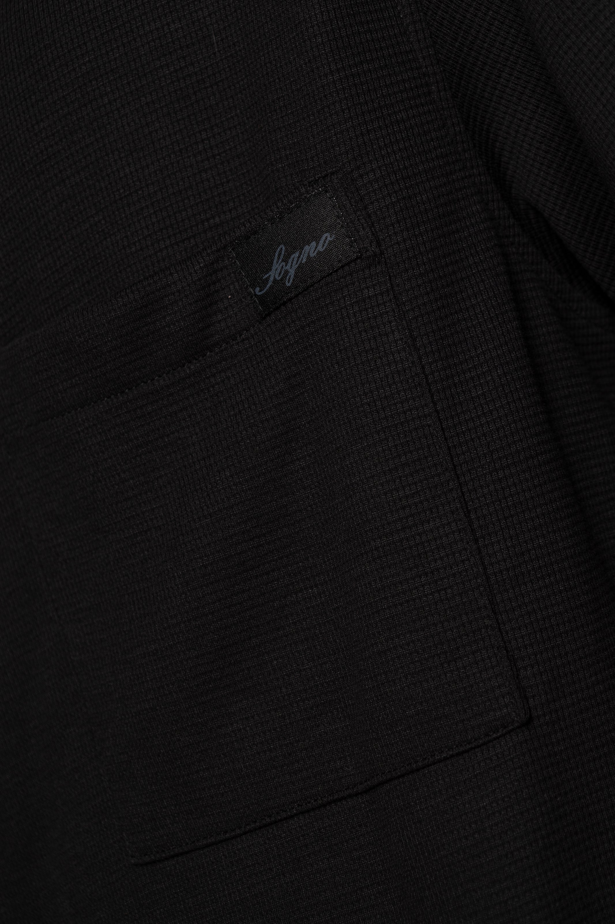 Camisa Trust Me Boxy Fit -Negra